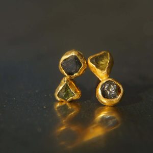 solid 24k gold- sapphire Studs -raw sapphire studs- Earrings-stud earrings-24k gold earrings-raw gem earrings- rough diamond earrings-