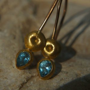 sale solid gold drop earrings//blue topaz Earrings//Gold Dangle & Drop Earrings//blue earrings//24k gold earrings// 24ct earrings with stone