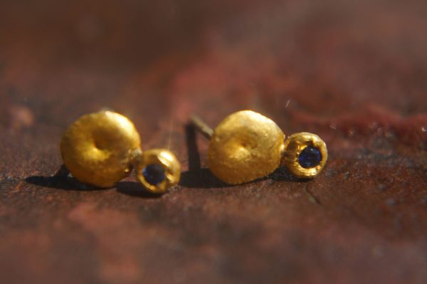 24k gold//sapphire Studs //gold Diamond Earrings//gold stud earrings//24k gold earrings//diamond earring//tiny gold diamond studs//yoavgefen