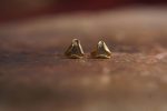triangle gold diamond stud earrings-rough Diamond-tiny gold stud earrings-triangle gold diamond earrings-raw uncut diamond earrings-gefen