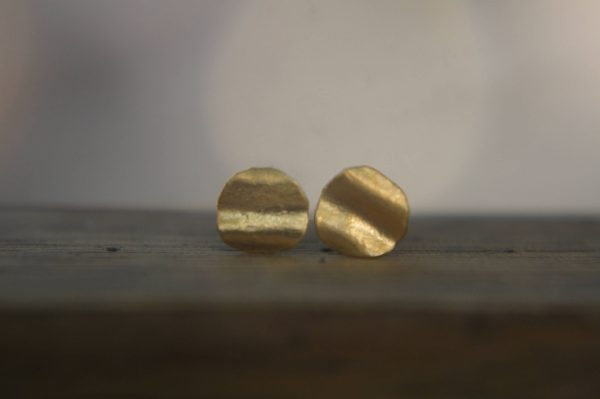 24K  Gold studs//6 mm 24k gold//custom Earrings//Minimalist Jewelry//biblical jewelry collection//solid gold//solid gold studs//24k earrings