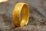 22k wedding band//22k yellow gold//artisan hammered handmade//fine gold ring// mans gold ring//unisex solid gold//22k gold wedding band ring