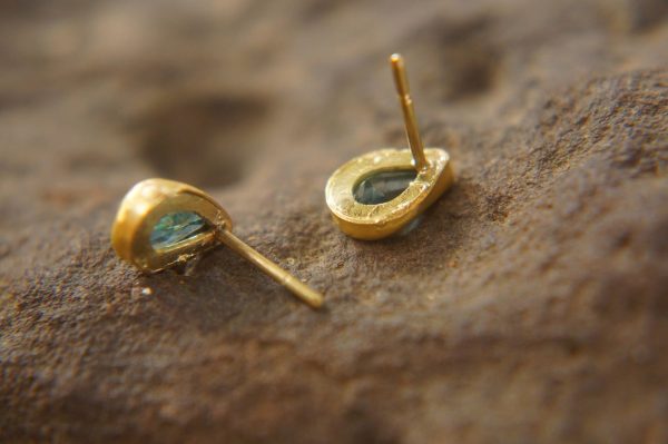 solid gold drop earrings-blue topaz Earrings-Gold Studs-stud earrings-22k earrings-solid gold earrings- 22k stud with stone- topaz earrings