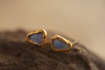 solid gold//blue tourmaline Studs//24k gold Earrings//blue tourmaline//gold stud earrings//24k gold earrings//tourmaline solid gold earrings