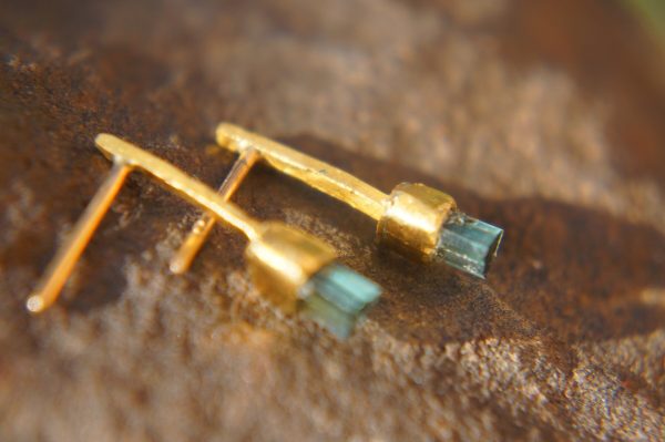 solid 24k gold-blue tourmaline Earrings-Gold Studs//one of a kind-stud earrings//24k gold earrings//blue stone earrings//24k stud with stone