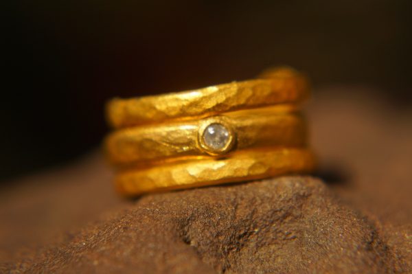 22k gold diamond ring//gold diamond ring//hammered diamond engagement ring//22k gold engagement//artisan diamond ring//boho engagement ring