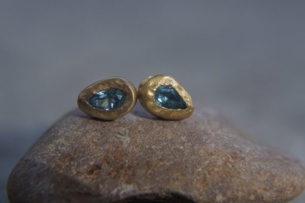solid gold drop earrings-blue topaz Earrings-Gold Studs-stud earrings-22k earrings-solid gold earrings- 22k stud with stone- topaz earrings