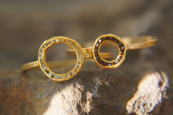 22k solid gold//cubic diamond Studs//gold Earrings//rough diamonds//gold stud earrings//22k gold earrings//raw cubic diamonds gold earring