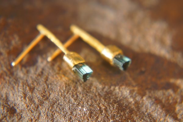 solid 24k gold-blue tourmaline Earrings-Gold Studs//one of a kind-stud earrings//24k gold earrings//blue stone earrings//24k stud with stone