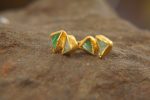 24k solid gold//rough emerald Studs//24k gold Earrings//uncut gem//gold stud earrings//24k gold //uncut emerald earrings//artisan gold studs