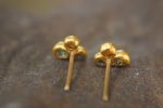 24k solid gold//orange sapphire & emerald//diamond sapphire Earrings//stud earrings//gold earrings//sapphire earrings //24k gold studs