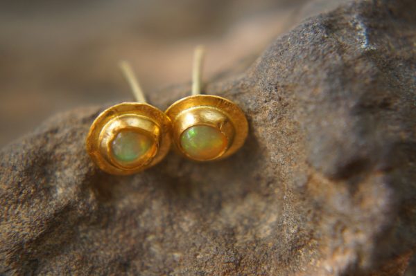 24k gold opal studs//artisan gold opal studs//drop opal studs//gold opal Earrings//24k gold earrings//opal gold studs//handmade gold studs