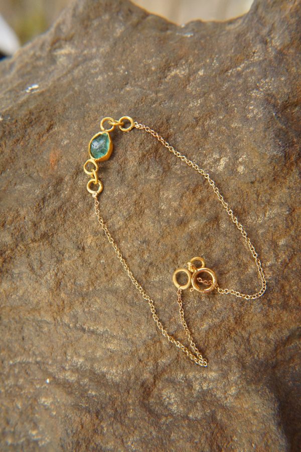 gold charm bracelet//14k gold bracelet//24k gold bracelet//charm bracelet with gem stone//diamond gold bracelet//rough stone charm//24k gold