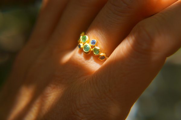 sapphire gold ring//artisan emerald ring//emerald sapphire ring//engagement earrings//24k gold ring//emerald gold ring//24k gold earring