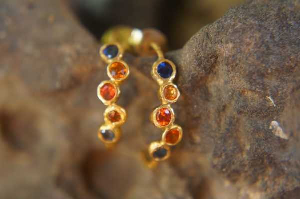 24k solid gold//orange sapphire hoop earrings//orange sapphire hoops//24k hoop earrings//gold earrings//sapphire hoops //24k gold studs