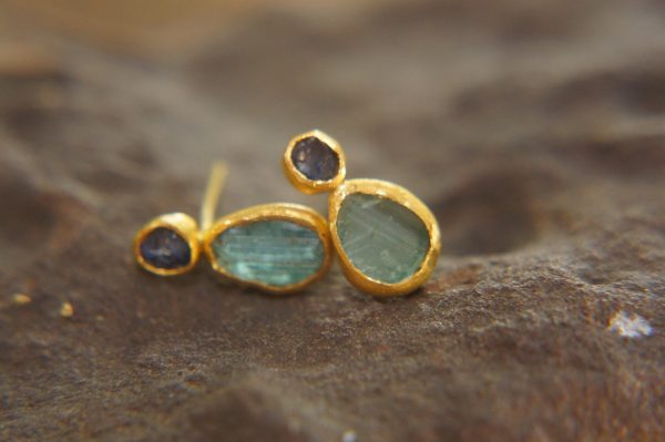 solid 24k gold- raw gem Studs -raw gem stone- Earrings-stud earrings-24k gold earrings-raw gem earrings rough sapphire earrings-