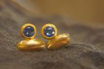 24k solid gold//blue sapphire studs//blue sapphire Earrings//gold stud earrings//2k gold earrings//sapphire earrings //24k gold earring