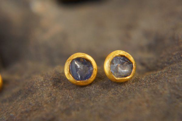 solid 22k gold -Rough blue sapphire  Earrings-stud earrings-22k gold earrings-  rough blue  sapphire earrings- raw sapphire earrings studs