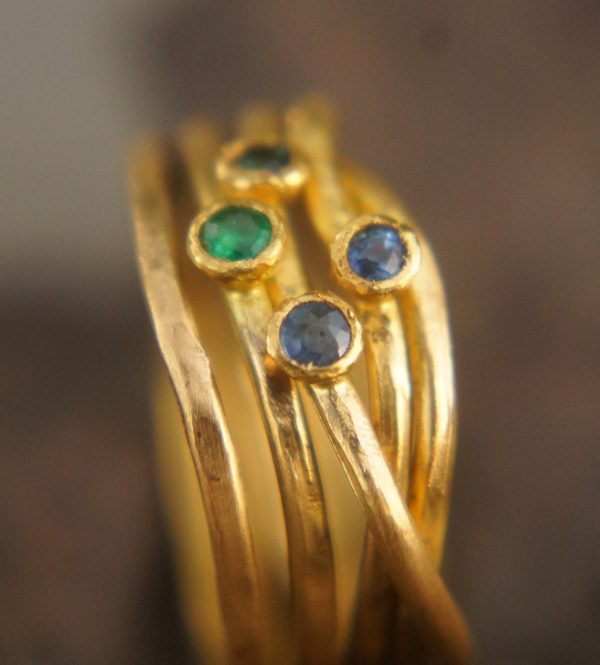 sapphire gold ring//artisan emerald ring//emerald sapphire ring//engagement unique ring//22k gold ring//sapphire gold ring//22k gold ring