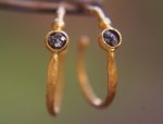 sapphire gold hoop earring//gold hoop earring//24k gold jewelry//handmade artisan hoop earring//artisan fine gold hoops//unique rustic hoop