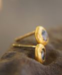 solid gold 22k- raw sapphire Studs -Rough blue sapphire Earrings-stud earrings-22k gold earrings- rough blue sapphire earrings-