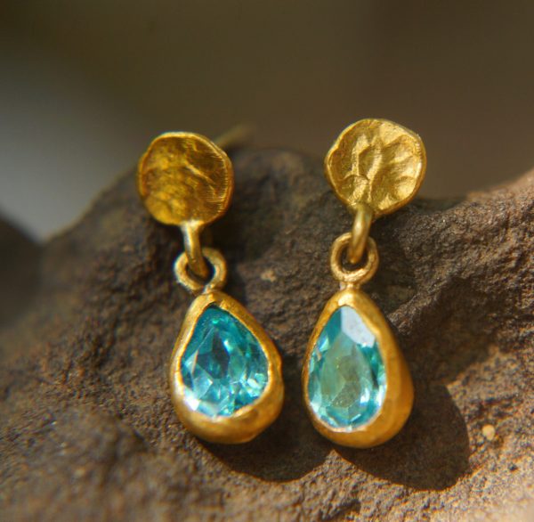 tiny gold dangle//24k topaz earring//blue drop gold earrings//24k gold drop earrings//blue topaz gold earrings//artisan rustic short dangle