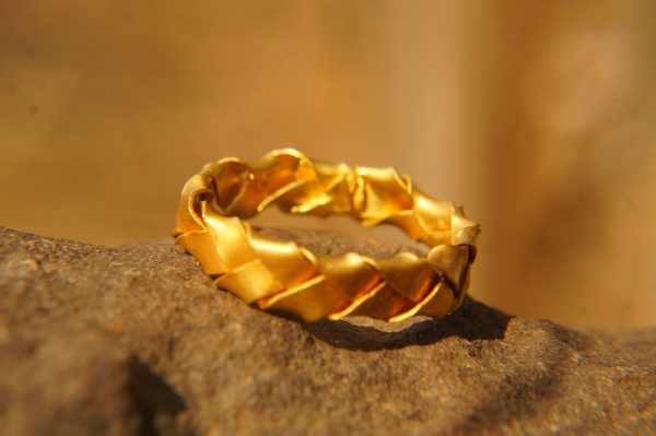 22k wedding band//22k yellow gold//artisan braided wedding//braided gold ring//mans gold ring//unisex solid gold//22k gold wedding band ring