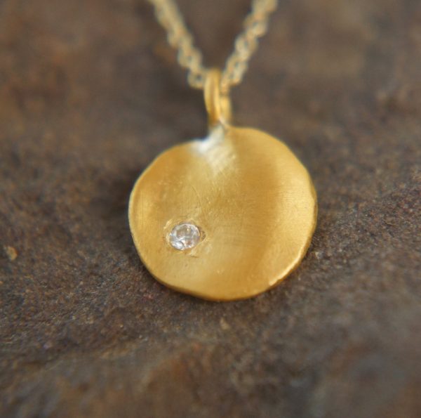 24k gold sapphire charm pendant Disc Pendant Gold sapphire Pendant Nugget//little sapphire charm//24ct charm disc pebble pendant