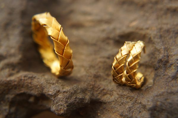 22k wedding band//22k yellow gold//artisan braided wedding//braided gold ring//mans gold ring//unisex solid gold//22k gold wedding band ring
