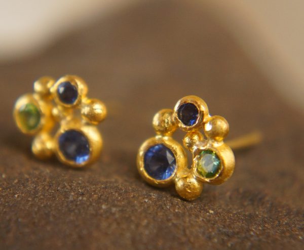 24k gold jewelry//blue sapphire studs//24k gold Studs//24k gold earrings//green tzavorite earrings//sapphire gold earrings//solid gold studs