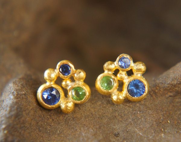 24k gold jewelry//blue sapphire studs//24k gold Studs//24k gold earrings//green tzavorite earrings//sapphire gold earrings//solid gold studs