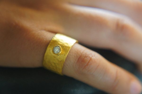 22k gold diamond ring//gold diamond ring//hammered diamond engagement ring//22k gold engagement//artisan diamond ring//boho engagement ring