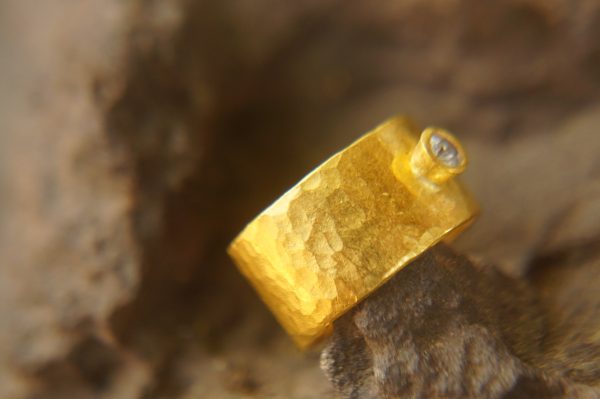 22k gold diamond ring//gold diamond ring//hammered diamond engagement ring//22k gold engagement//artisan diamond ring//boho engagement ring