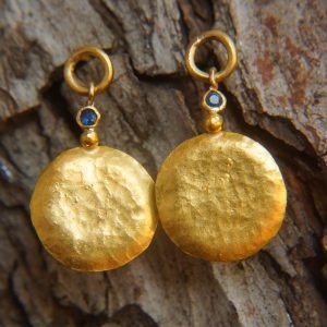 24k gold earrings//green diopside Earrings//Gold dangle earrings//gold long earrings//gold dangle earring//24k dangle earrings//gold dangle