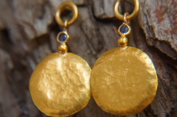 24k gold earrings//green diopside Earrings//Gold dangle earrings//gold long earrings//gold dangle earring//24k dangle earrings//gold dangle