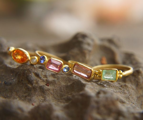 blue sapphire ring, gold sapphire ring, 24k gold ring, unique engagement ring, rough diamond ring, gold ring, gold sapphire with 2 diamonds