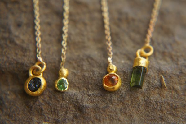 long threaders//24k gold green tourmaline crystal threaders earrings//gold green gem threaders earrings//unique artisan threader earrings