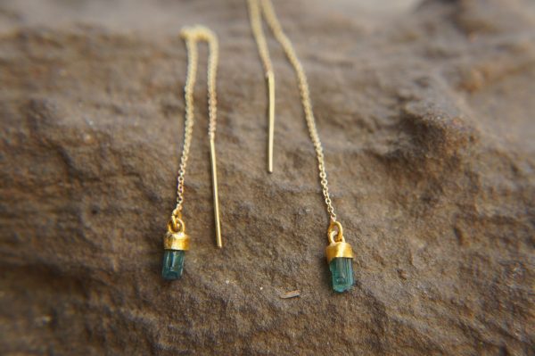 long threaders//24k gold green tourmaline crystal threaders earrings//gold green gem threaders earrings//unique artisan threader earrings