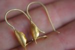 22k gold organic earrings//22k leaf dangle//Gold dangle earrings//short dangle earrings//gold leaf earrings//botanic dangle earrings