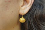 22k gold organic earrings//22k dome dangle//Gold dangle earrings//short dangle earrings//gold round earrings//botanic dangle earrings