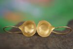 22k gold organic earrings//22k dome dangle//Gold dangle earrings//short dangle earrings//gold round earrings//botanic dangle earrings