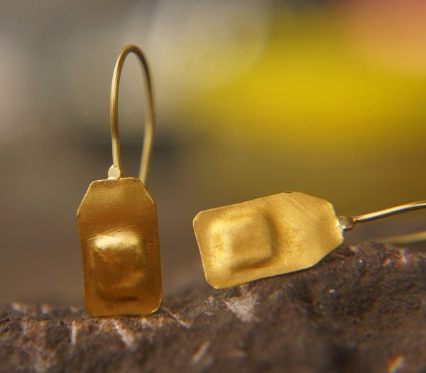 22k gold organic earrings//22k square dangle//Gold dangle earrings//short dangle earrings//gold rectangle earrings//artisan dangle earrings