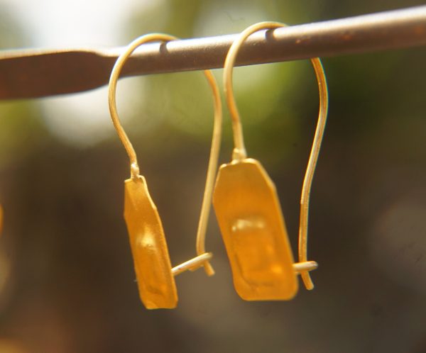 22k gold organic earrings//22k square dangle//Gold dangle earrings//short dangle earrings//gold rectangle earrings//artisan dangle earrings