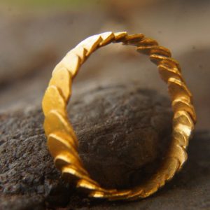 22k wedding band//22k yellow gold//artisan nugget handmade//pebble gold ring//nugget gold ring//pebble gold ring//22k gold wedding ring