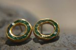 22k solid gold//green emerald Studs//22k gold Earrings//green emerald//gold stud earrings//22k gold earrings//raw emerald solid gold earring