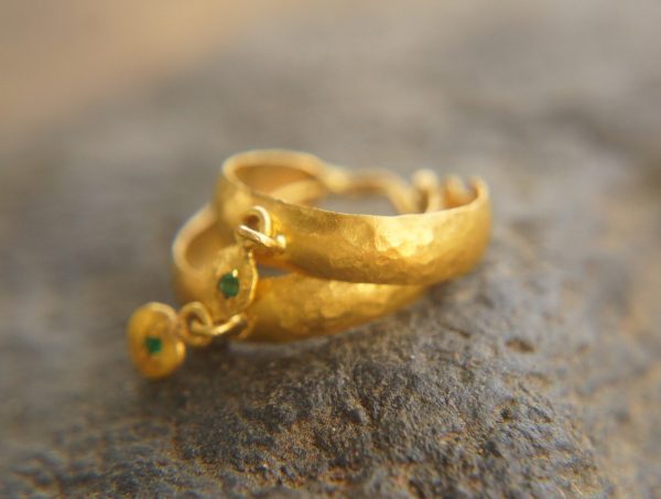 22k gold hoop earring//gold emerald hoops//22k gold jewelry//handmade gold hoop earrings//artisan 22k gold emerald hoops//everyday gold hoop
