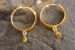 22k gold hoop earring//gold emerald hoops//22k gold jewelry//handmade gold hoop earrings//artisan 22k gold emerald hoops//everyday gold hoop