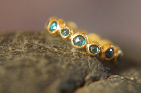 blue diamonds ring//24k gold diamonds ring//24k diamond engagement//24k gold engagement//artisan blue diamonds ring//boho engagement ring