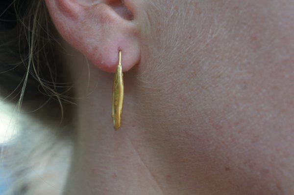 22k gold hoop earring//artisan hoop earring//22k gold jewelry//everyday gold hoop earrings//artisan gold hoops//unique gold hoop//22k gold