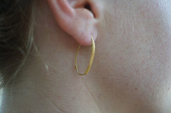 22k gold hoop earring//artisan hoop earring//22k gold jewelry//everyday gold hoop earrings//artisan gold hoops//unique gold hoop//22k gold